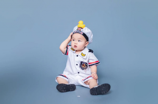 昌吉宝宝几个月攒肚子